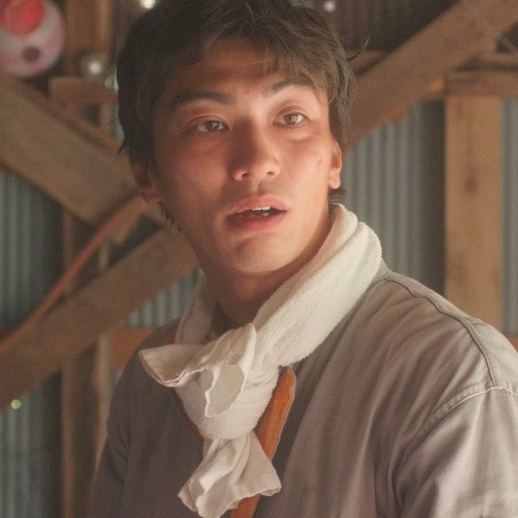 奥野瑛太